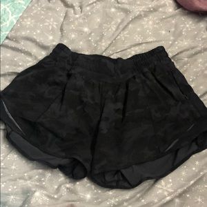 Lululemon camo hotty hot shorts